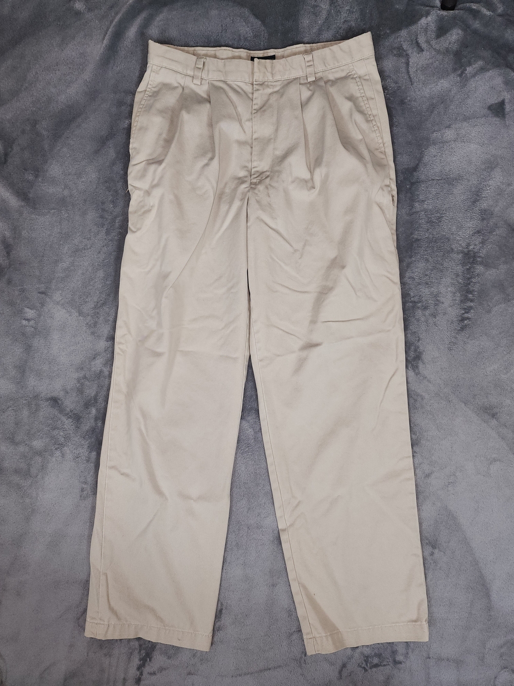Dockers Recode Pleated Chinos in Light Tan